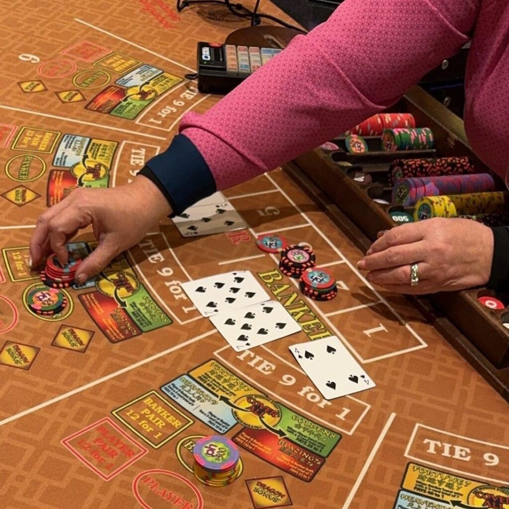 Casino Fortune 6 Baccarat Varian Baccarat dengan Peluang Bonus